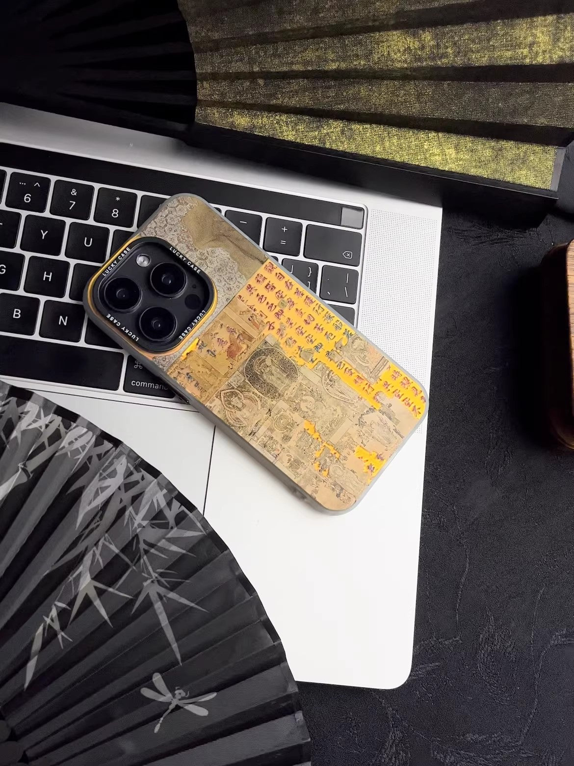 Chinoiserie Dunhuang Heart Sutra Calligraphy Laser Metallic Silicone Case-YX